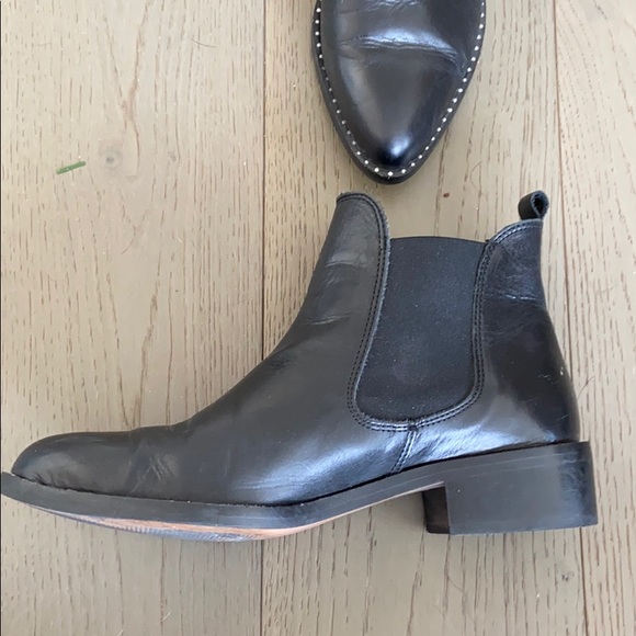 Black studded boots - Picture 3 of 4